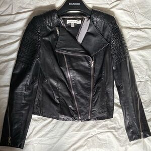 ⭐️ SOLD ⭐️ Danier Black Leather Motorcycle Jacket